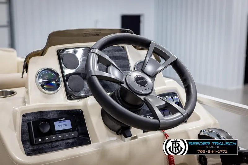 Slide: The Image of Steering wheel and dashboard of 2025 Avalon VEN CRB boat. - 27