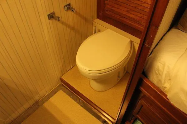 Slide: The Image of Cheoy Lee 90 cockpit motor yacht 1983 - 111