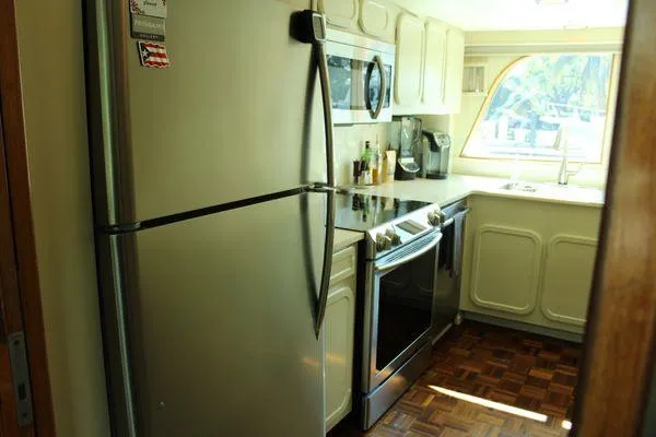 Slide: The Image of Cheoy Lee 90 cockpit motor yacht 1983 - 54