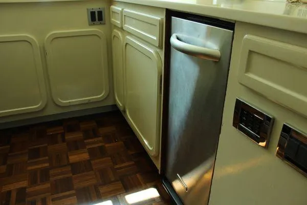 Slide: The Image of Cheoy Lee 90 cockpit motor yacht 1983 - 58