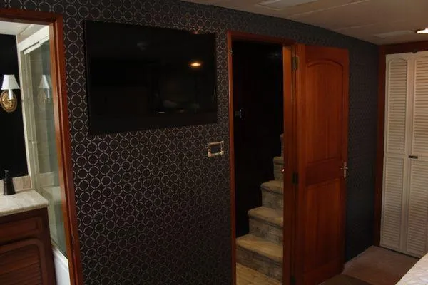 Slide: The Image of Cheoy Lee 90 cockpit motor yacht 1983 - 75