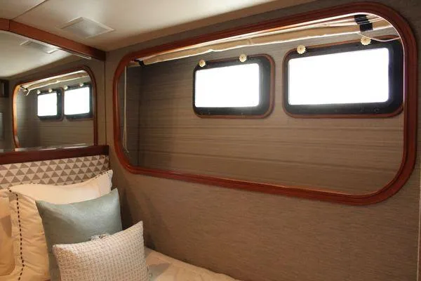 Slide: The Image of Cheoy Lee 90 cockpit motor yacht 1983 - 89