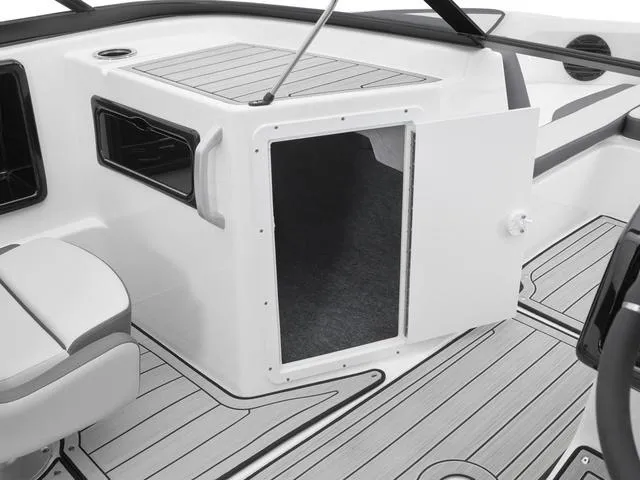 Slide: The Image of Yamaha 195S 2025 - 30