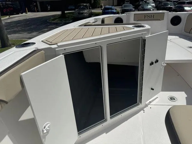 Slide: The Image of Yamaha 222 FSH Sport E 2025 - 14