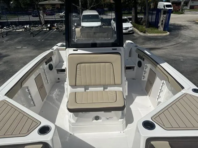 Slide: The Image of Yamaha 222 FSH Sport E 2025 - 16