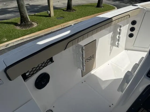 Slide: The Image of Yamaha 222 FSH Sport E 2025 - 19