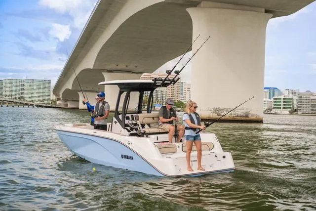 Slide: The Image of Yamaha 222 FSH Sport E 2025 - 29