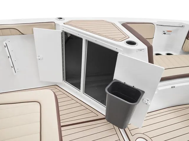 Slide: The Image of Yamaha 222 FSH Sport E 2025 - 56