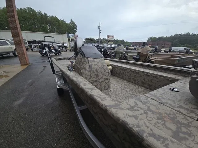 Slide: The Image of Xpress XP180 2025 - 15