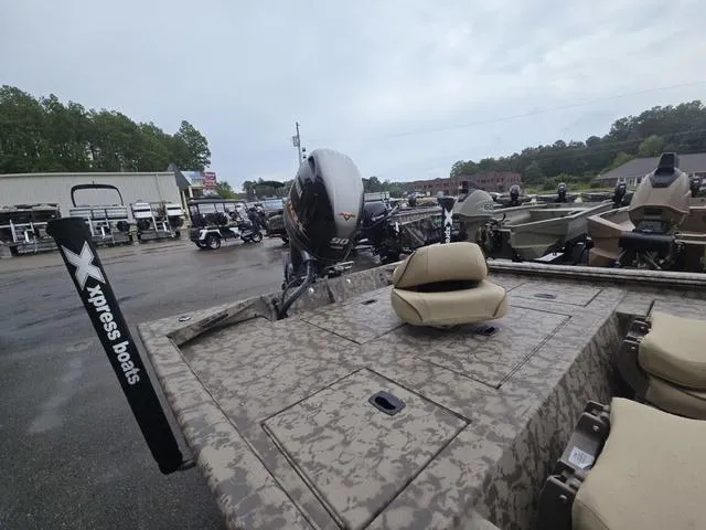 Slide: The Image of Xpress XP180 2025 - 9