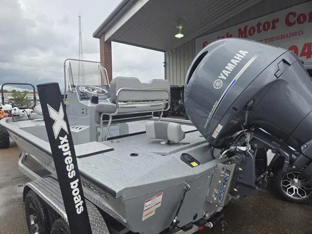 Slide: The Image of Xpress H210B 2025 - 12