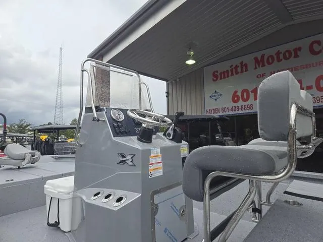 Slide: The Image of Xpress H210B 2025 - 14