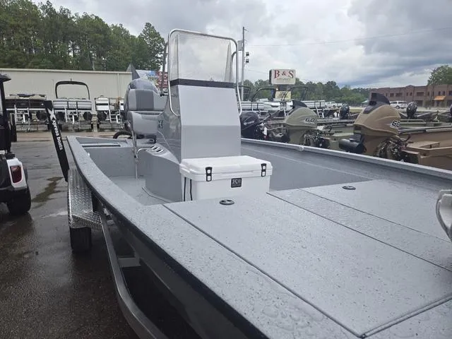 Slide: The Image of Xpress H210B 2025 - 17