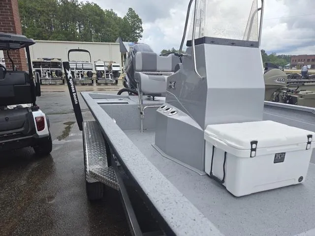 Slide: The Image of Xpress H210B 2025 - 19