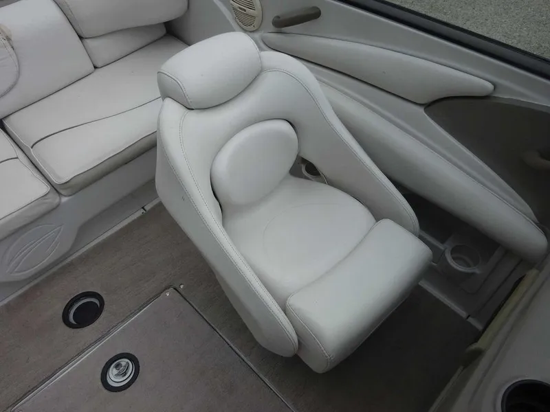 Slide: The Image of Crownline Boats 202 BR 2004 - 10