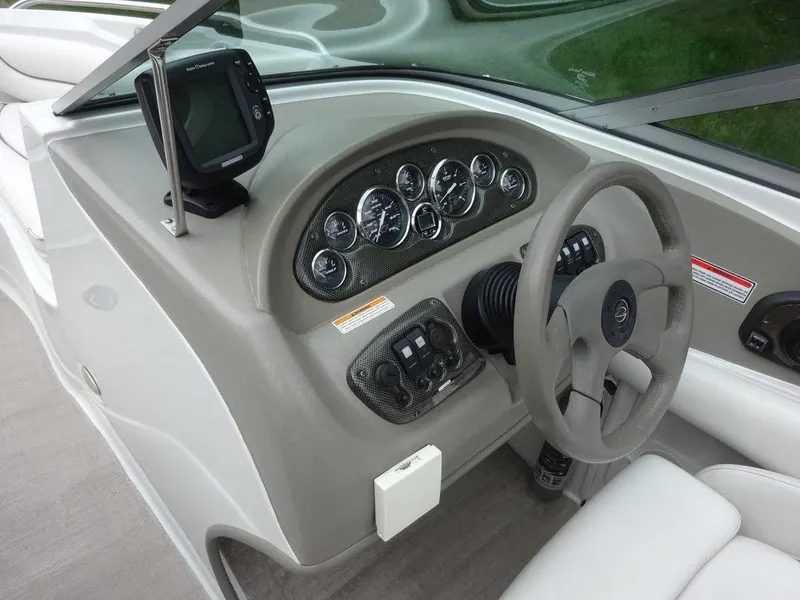 Slide: The Image of Crownline Boats 202 BR 2004 - 11