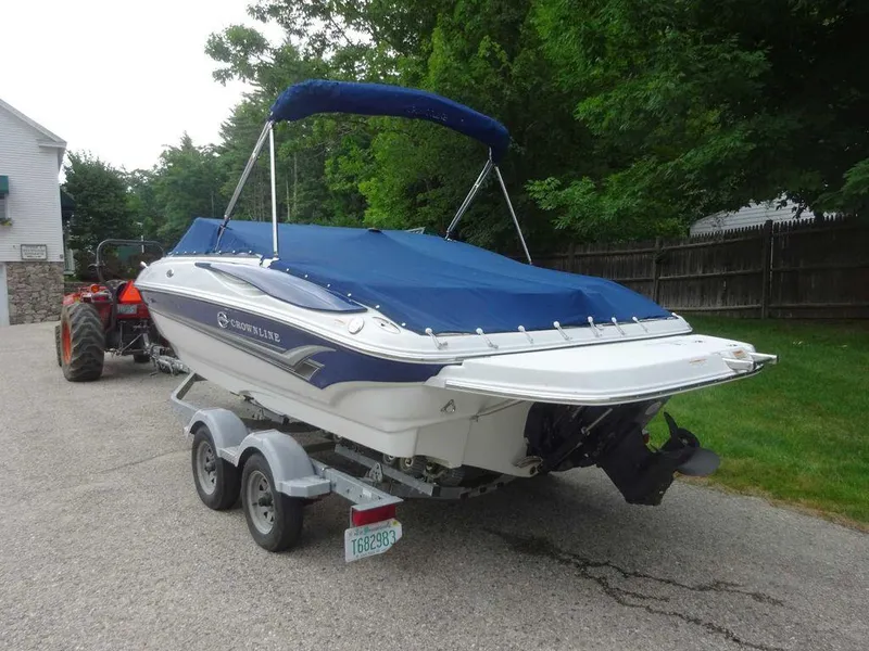 Slide: The Image of Crownline Boats 202 BR 2004 - 6