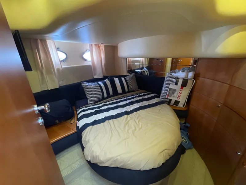 Slide: The Image of Azimut 46 2004 - 20