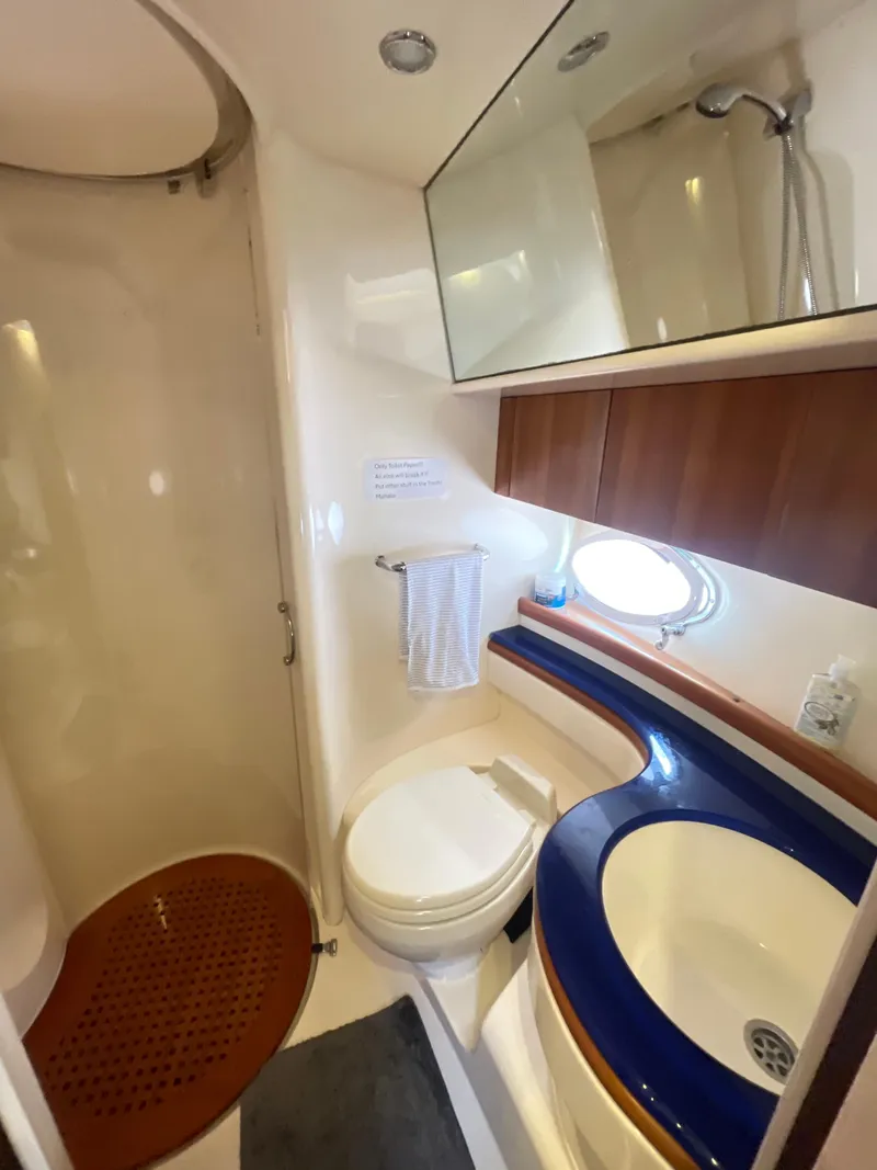 Slide: The Image of Azimut 46 2004 - 24