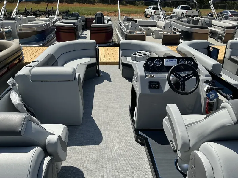 Slide: The Image of Veranda Vista View Series VISTA SPORT 22RC 2025 - 9