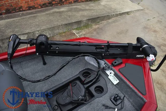 Slide: The Image of Tracker Pro Team 175 TXW 2025 - 14