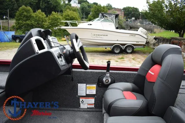 Slide: The Image of Tracker Pro Team 175 TXW 2025 - 23