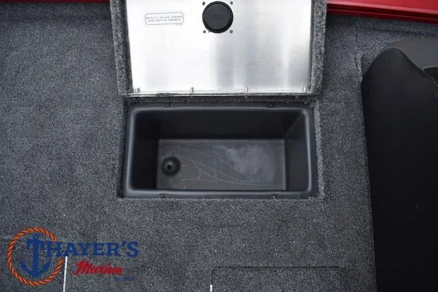 Slide: The Image of Tracker Pro Team 175 TXW 2025 - 29