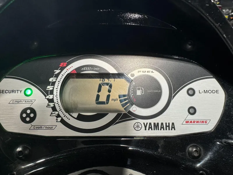 Slide: The Image of Yamaha WaveRunner VX Cruiser 2010 dashboard displaying speedometer and fuel gauge. - 5
