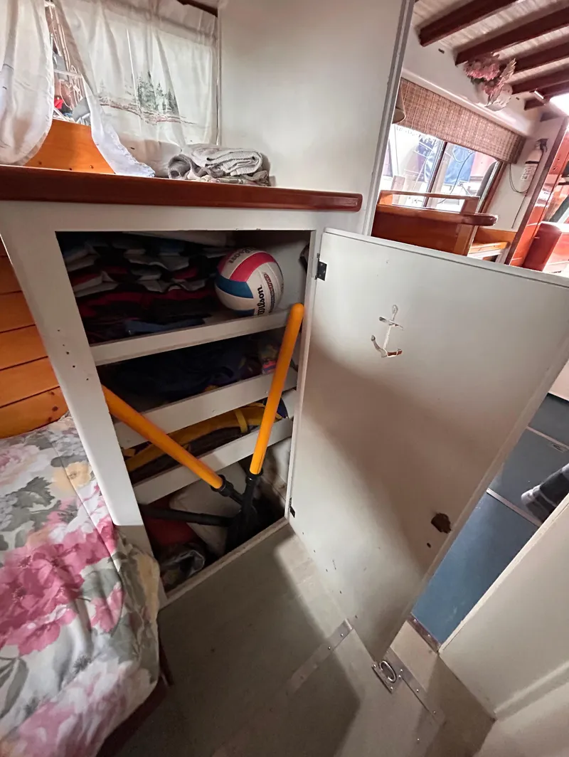 Slide: The Image of Chris-Craft Commander 36 Express Cruiser 1954 - 57