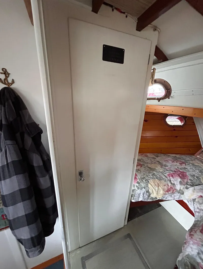 Slide: The Image of Chris-Craft Commander 36 Express Cruiser 1954 - 58