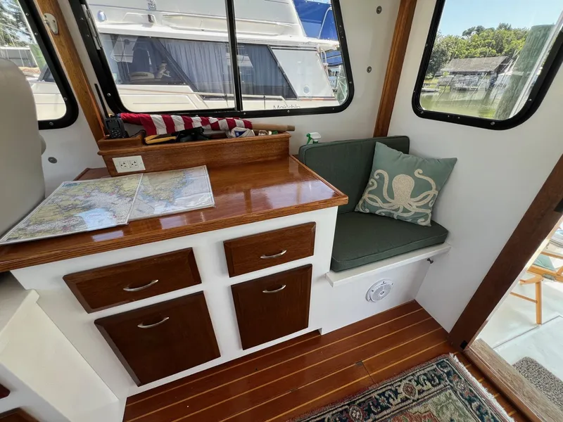 Slide: The Image of Bruno & Stillman 35 Cruiser - 15