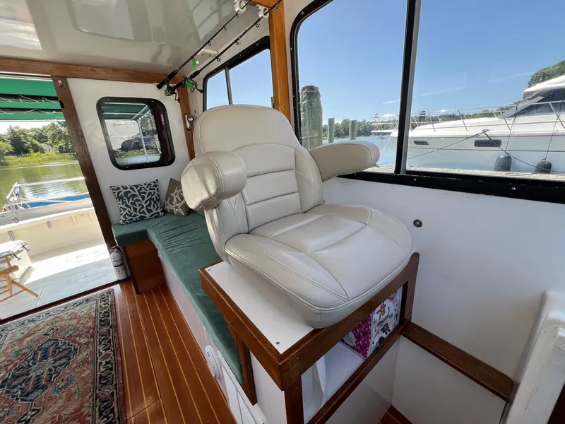 Slide: The Image of Bruno & Stillman 35 Cruiser - 16