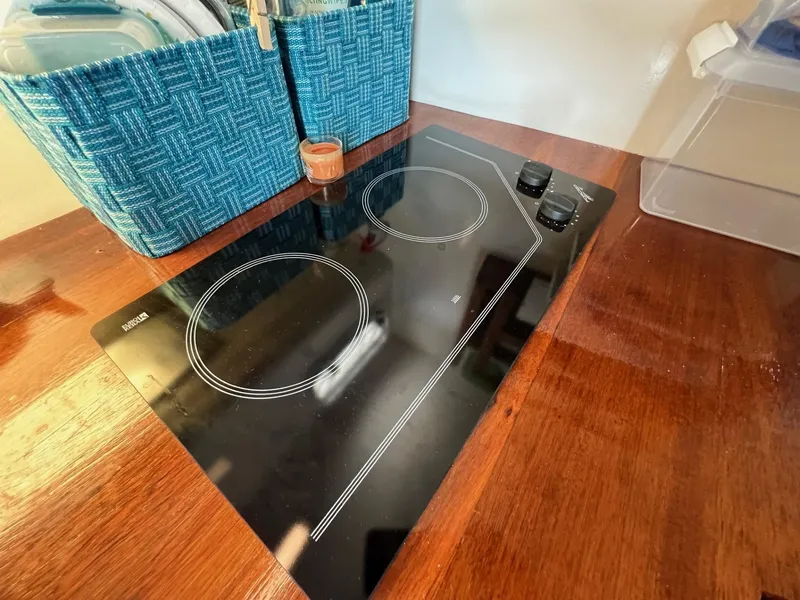 Slide: The Image of Bruno & Stillman 35 Cruiser - 29