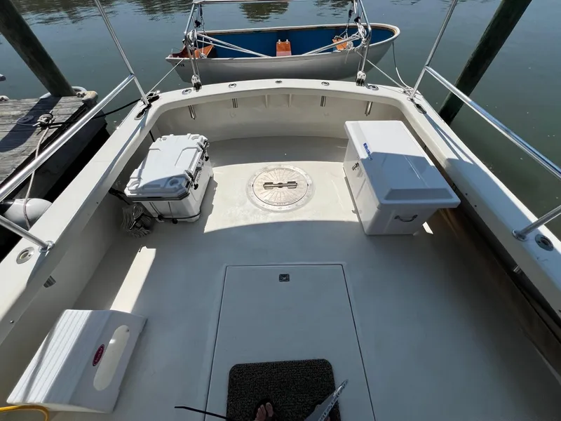 Slide: The Image of Bruno & Stillman 35 Cruiser - 6