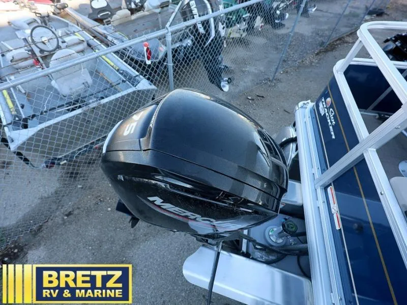 Slide: The Image of 2025 BASS BUGGY 18 DLX boat with Mercury outboard motor at Bretz RV & Marine. - 6