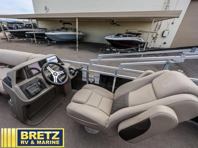 Slide: The Image of Sportfish 20 DLX 2025 - 24