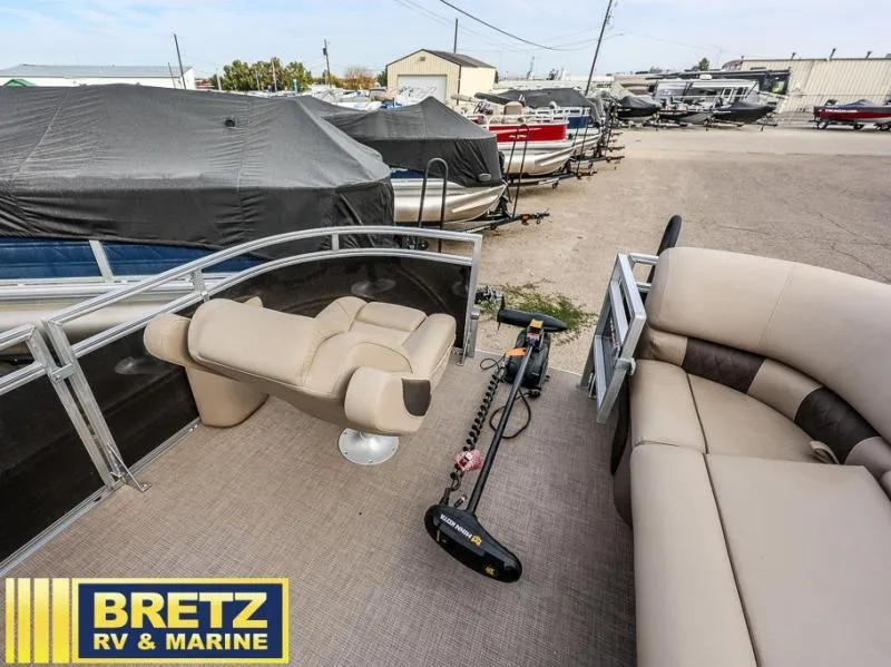 Slide: The Image of Sportfish 20 DLX 2025 - 26