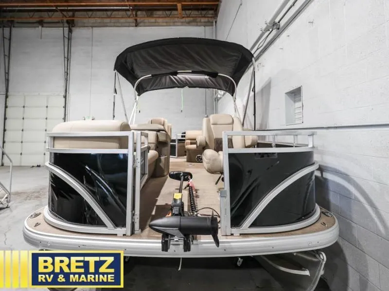 Slide: The Image of Sportfish 20 DLX 2025 - 4