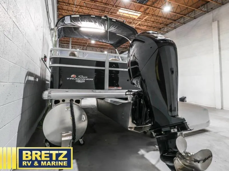 Slide: The Image of Sportfish 20 DLX 2025 - 7