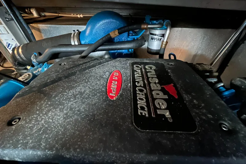 Slide: The Image of Engine of 2004 Silverton 39 Motor Yacht with Crusader Captain's Choice label. - 40