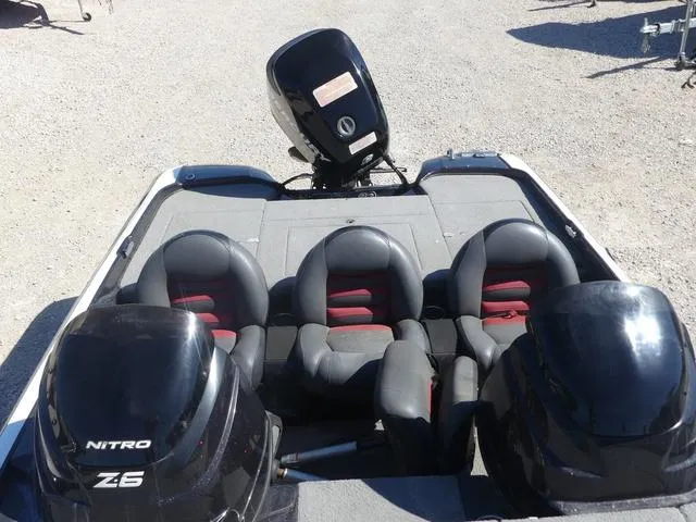 Slide: The Image of Nitro Z6 2012 - 15