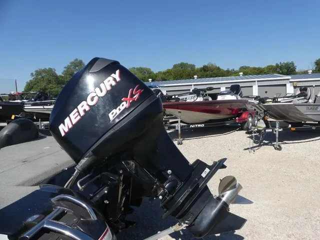 Slide: The Image of Nitro Z6 2012 - 4