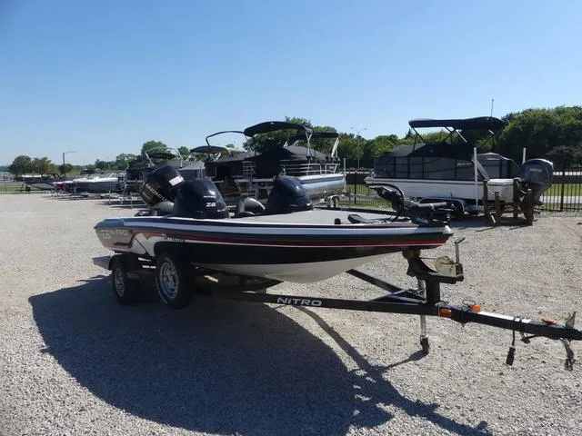 Slide: The Image of Nitro Z6 2012 - 8