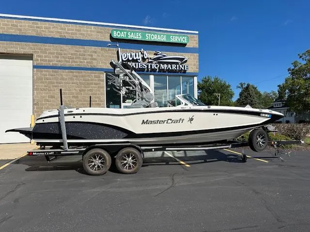 Slide: The Image of 2016 MasterCraft X46 boat on trailer at Jerry's Majestic Marine dealership. - 1
