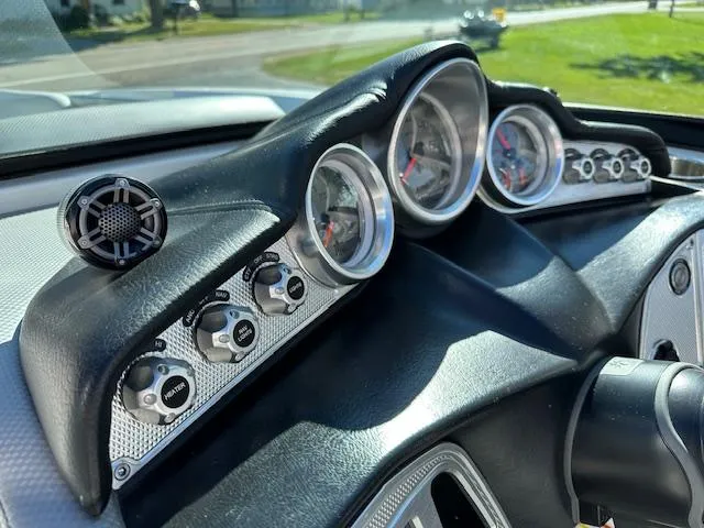 Slide: The Image of Dashboard of 2016 MasterCraft X46 boat with gauges and controls. - 9