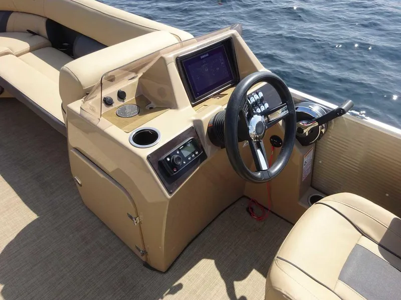 Slide: The Image of Harris Cruiser 230 2021 - 10