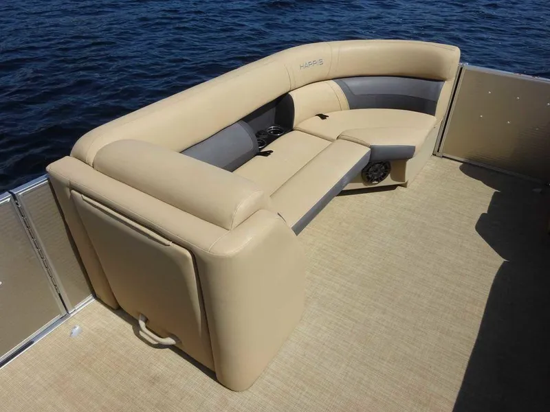 Slide: The Image of Harris Cruiser 230 2021 - 12