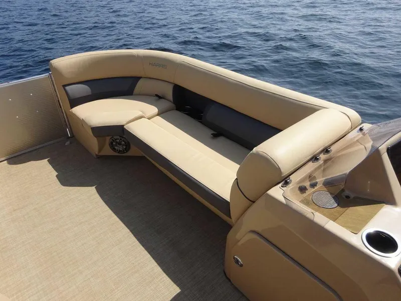 Slide: The Image of Harris Cruiser 230 2021 - 14