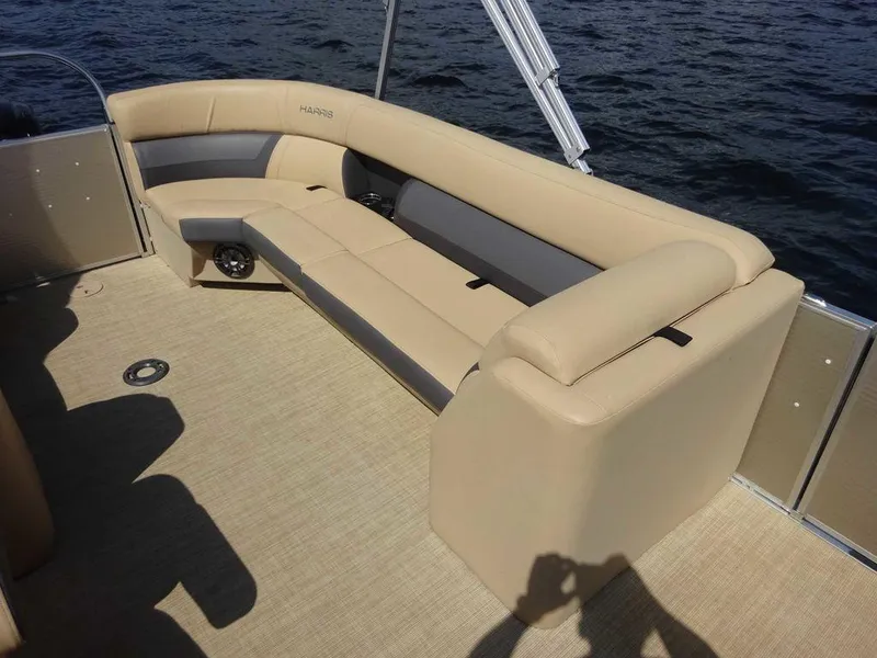 Slide: The Image of Harris Cruiser 230 2021 - 6