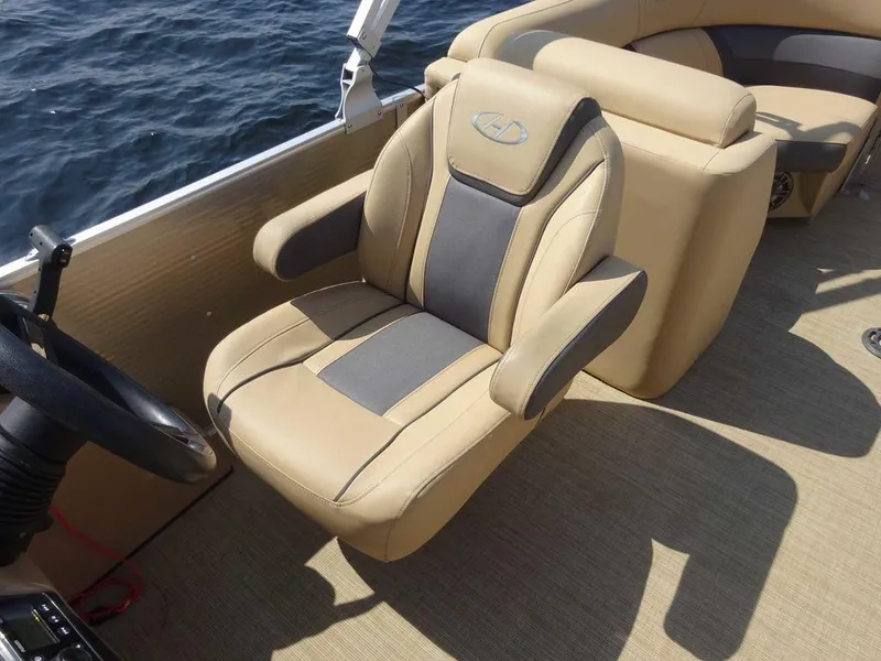 Slide: The Image of Harris Cruiser 230 2021 - 9